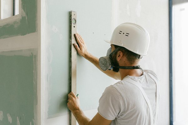 10 Astuces Créatives pour Sublimer un Petit Intérieur
